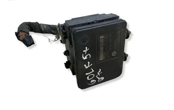 Volkswagen Golf Plus ABS Pump 1K0907379AC 10096003593 00005305H0