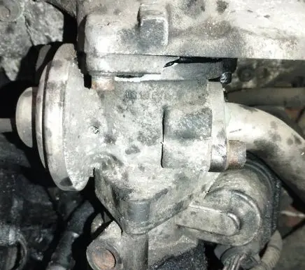 Skoda Octavia Mk2 (1Z) EGR valve 038129637d