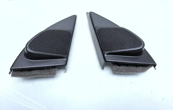 Volvo XC60 Front door high frequency speaker 30781068 30781067 30761585