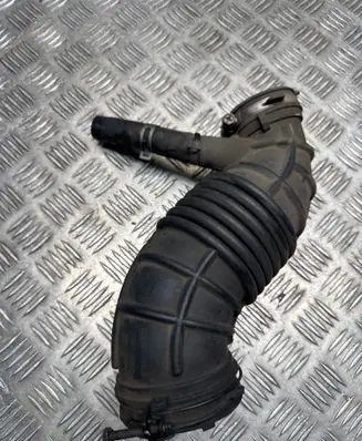 Air intake hose/pipe