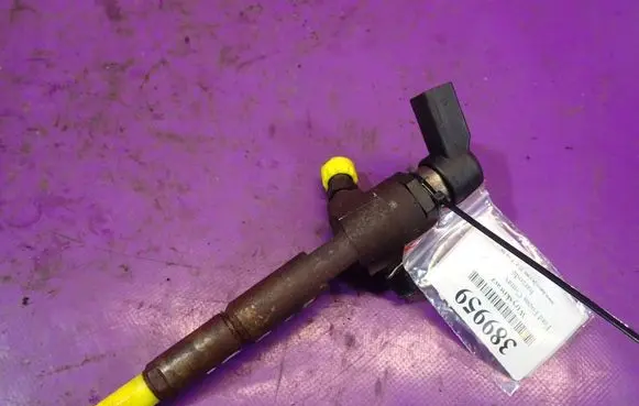 Ford Focus C-MAX Fuel injector 