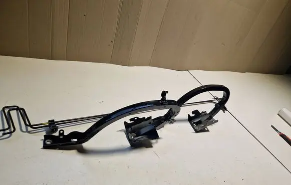 Mazda 3 Loading door hinge set 