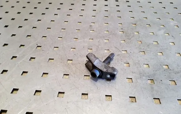 Volkswagen Crafter Fuel Injector clamp holder