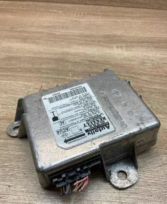 Renault Megane II Airbag control unit/module 604289600 8200367444 WITHPLUG