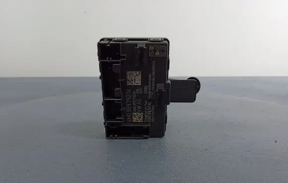 Audi Q7 4M Other control units/modules 4M0959792N