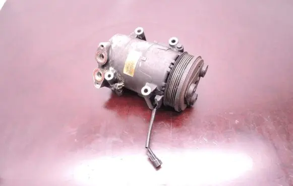 Ford C-MAX I Air conditioning (A/C) compressor (pump) 3M5H190629KF D224