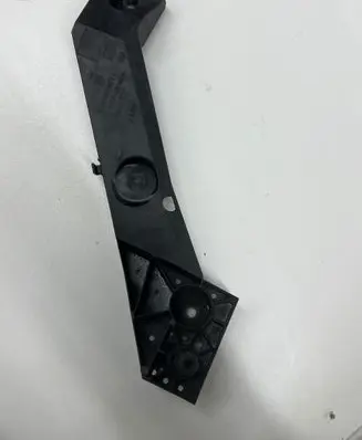 Opel Vivaro Radiator support slam panel bracket 93868911