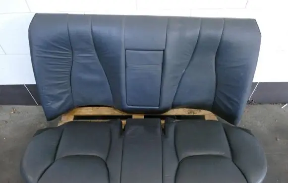 Mercedes-Benz S W220 Second row seats 