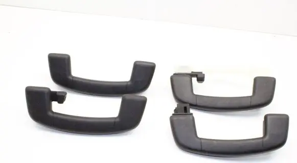 Volkswagen Golf VII A set of handles for the ceiling 