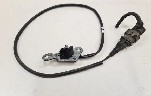 Opel Vectra C Camshaft speed sensor 0281002213