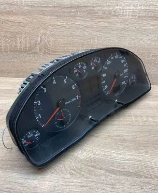 Audi A4 S4 B5 8D Speedometer (instrument cluster) 8D9919033D
