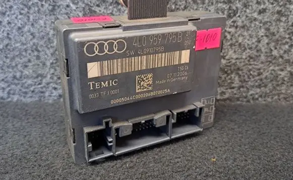Audi Q7 4L Door control unit/module 4L0959795B 4L0910795B