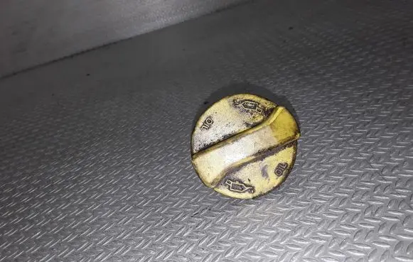 Fiat Doblo Oil filler cap 