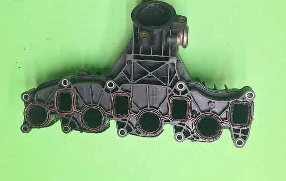 Volkswagen Caddy Intake manifold 03L129711AN