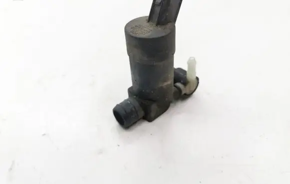 Ford Focus C-MAX Windscreen/windshield washer pump 1S7117K624FE TD100105