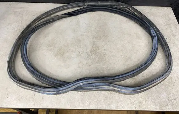 Opel Insignia A Trunk rubber seal (body)