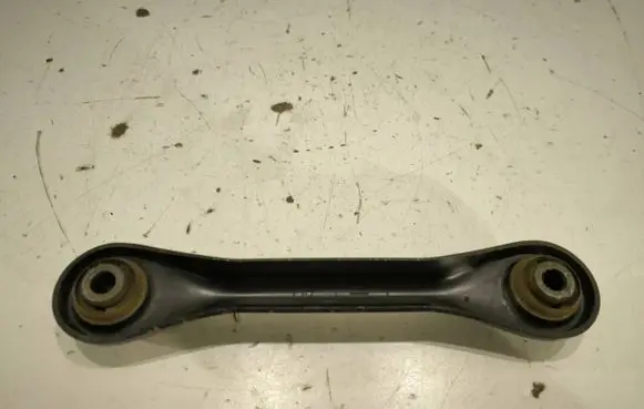 Volvo V50 Rear control arm YE40