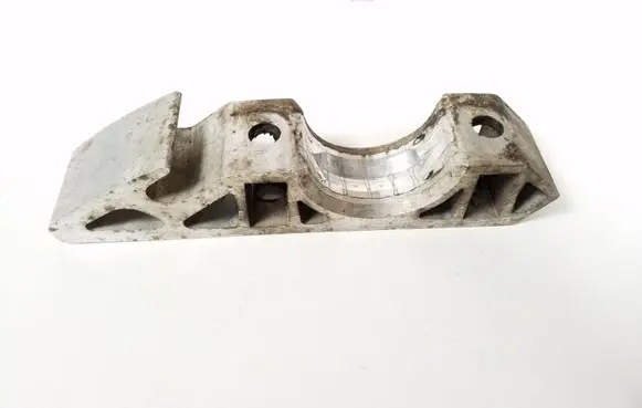 Volkswagen Touareg II Sway bar bush bracket, front 7L0411063B