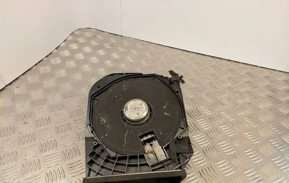 BMW 1 F20 F21 Subwoofer speaker 9210148