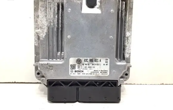 Volkswagen PASSAT B6 Engine control unit/module 03C906021A 0261S04469