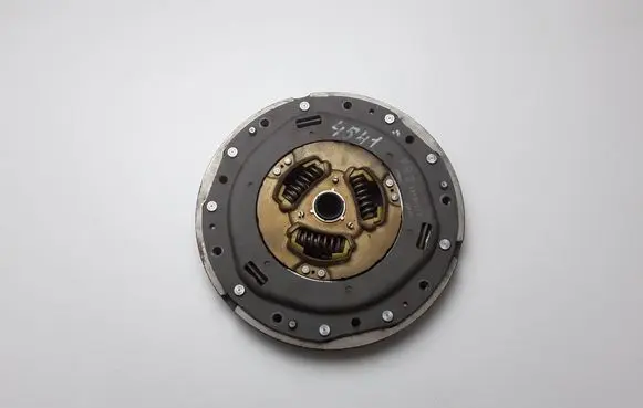 Toyota Yaris Clutch set kit 81280541