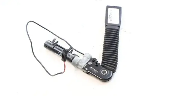 BMW 6 E63 E64 Front seatbelt buckle 7210890 72117210890