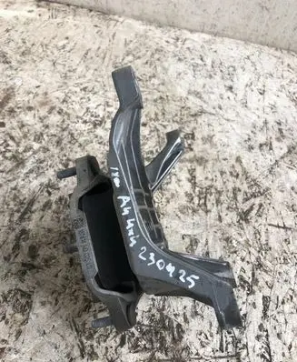 Audi A4 S4 B9 Gearbox mount 8w0399156