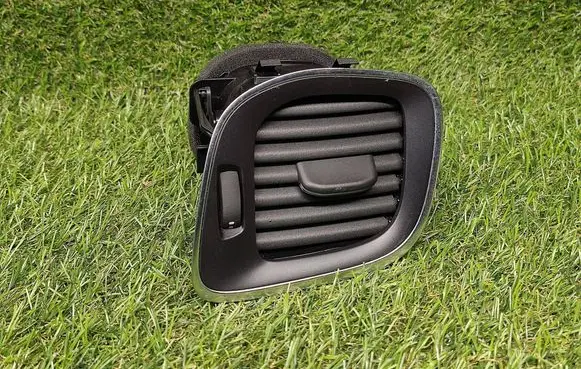 Volvo V40 Dashboard side air vent grill/cover trim 7480300 150511A 070147