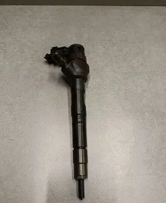 Fuel injector