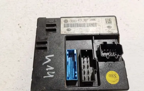 Audi A6 S6 C6 4F Comfort/convenience module 4F0907289C