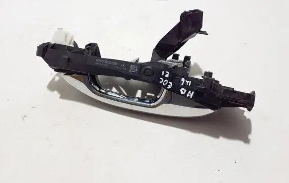 Mercedes-Benz EQC Rear door exterior handle