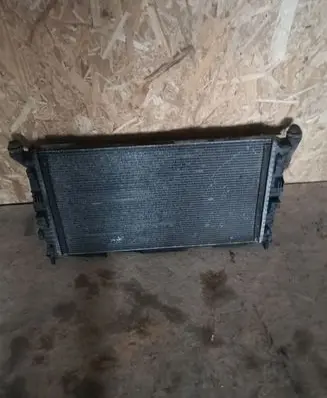 Ford Focus C-MAX Coolant radiator