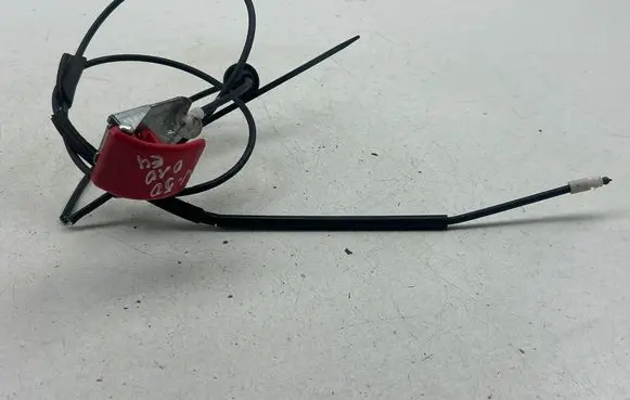 Volvo V50 Engine bonnet (hood) release handle 