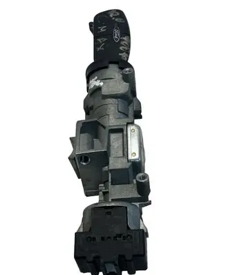 Ford C-MAX I Ignition lock 3M513F880AB
