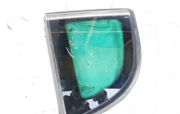 Peugeot 3008 I Rear side window