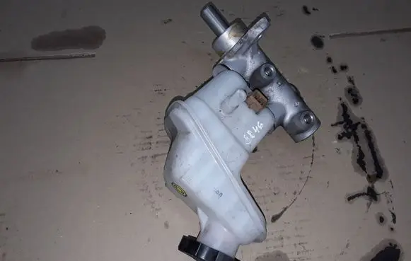 Hyundai Santa Fe Master brake cylinder 16076F