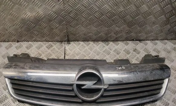 Opel Zafira B Front grill 13157590