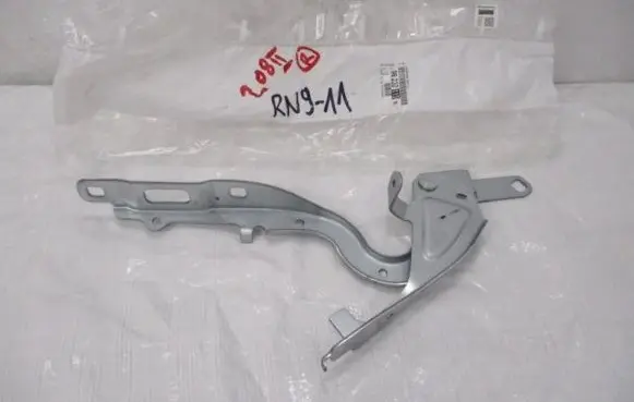 Peugeot 208 Engine bonnet/hood hinges 9823211580