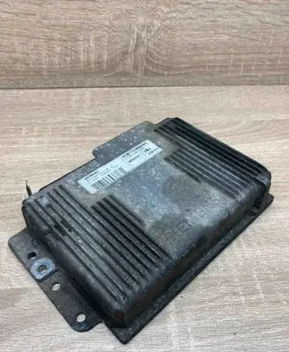 Renault Scenic III - Grand scenic III Engine control unit/module ECU 7700105153 S113717119C