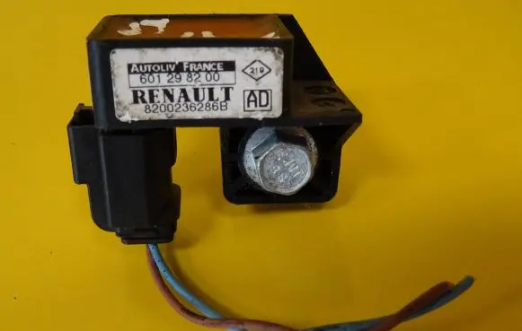 Renault Scenic II - Grand scenic II Airbag deployment crash/impact sensor 8200236286B