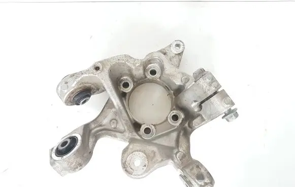 Subaru Forester SK Rear wheel hub spindle/knuckle 28411FN050