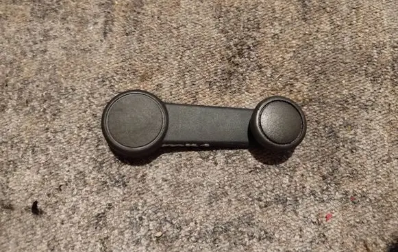 Ford Focus Rear door window winding handle 93BBF23342AD