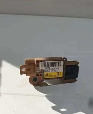 Opel Signum Airbag deployment crash/impact sensor 13102027 BJS0000X27E
