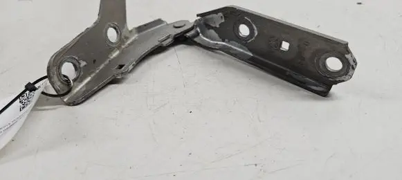 Volkswagen Polo Engine bonnet/hood hinges 6Q0823301B