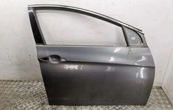 Hyundai i40 Front door