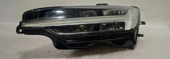 Volvo S60 Headlight/headlamp 32228866
