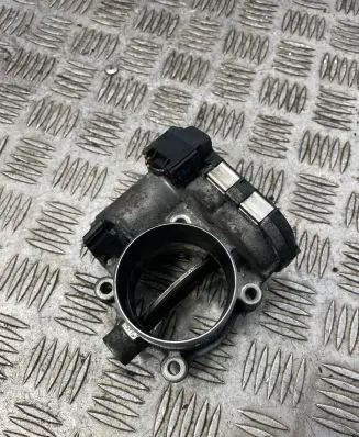 Volvo V70 Throttle valve 281002701