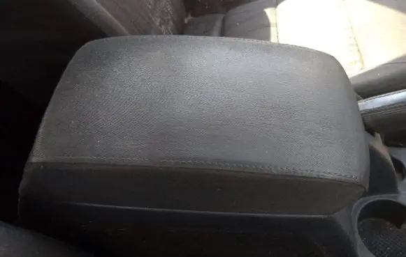 Skoda Octavia Mk2 (1Z) Armrest