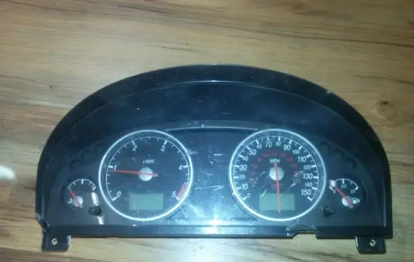 Ford Mondeo Mk III Speedometer (instrument cluster) 1s7f10849