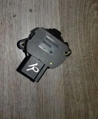 Volvo XC70 Ignition lock contact 8645228